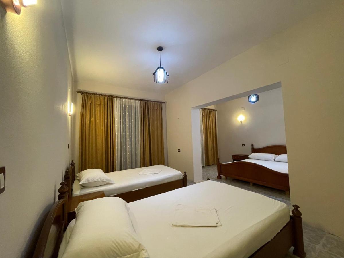 Hotel Belvedere Pogradec Bagian luar foto