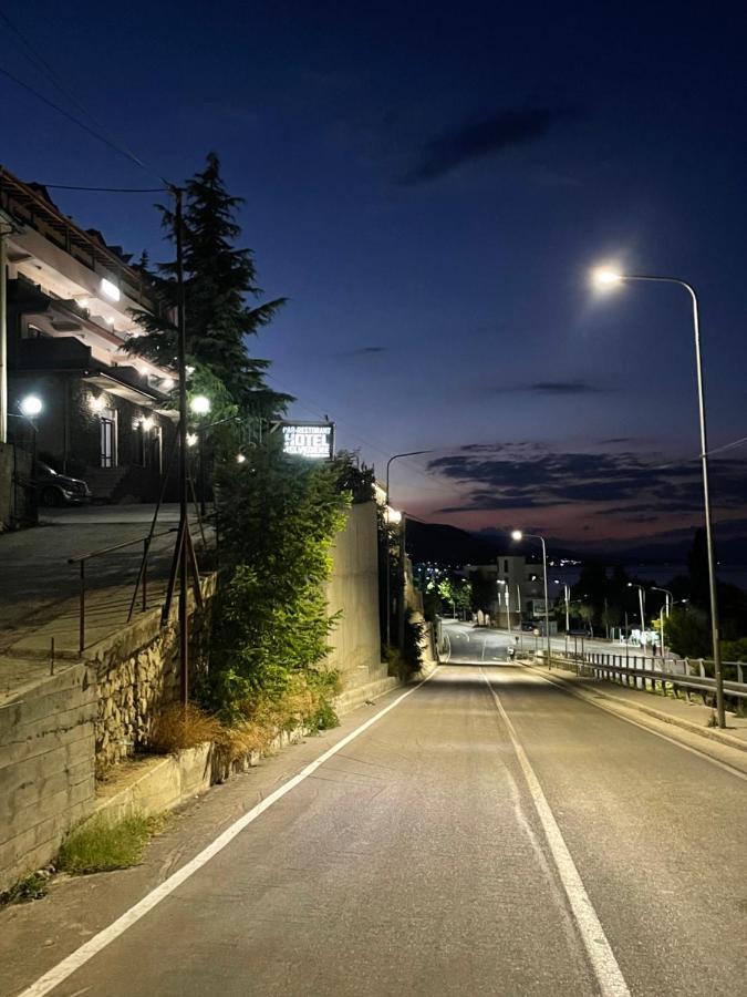 Hotel Belvedere Pogradec Bagian luar foto