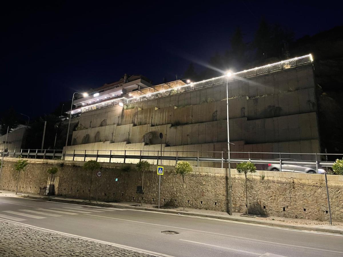 Hotel Belvedere Pogradec Bagian luar foto