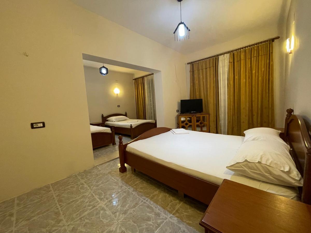 Hotel Belvedere Pogradec Bagian luar foto