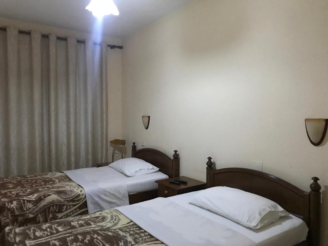 Hotel Belvedere Pogradec Bagian luar foto
