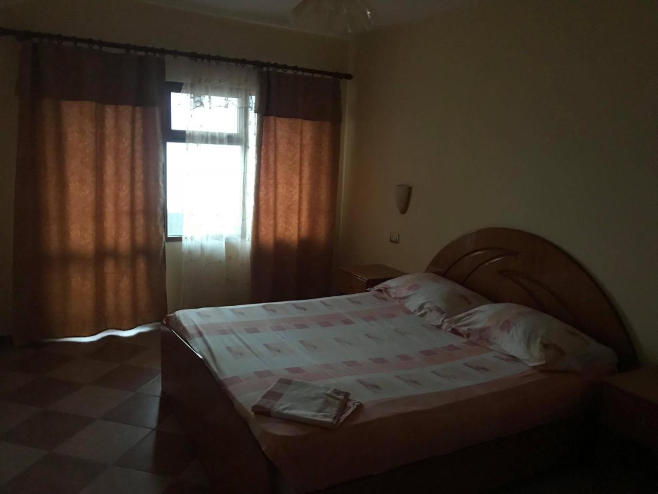 Hotel Belvedere Pogradec Bagian luar foto